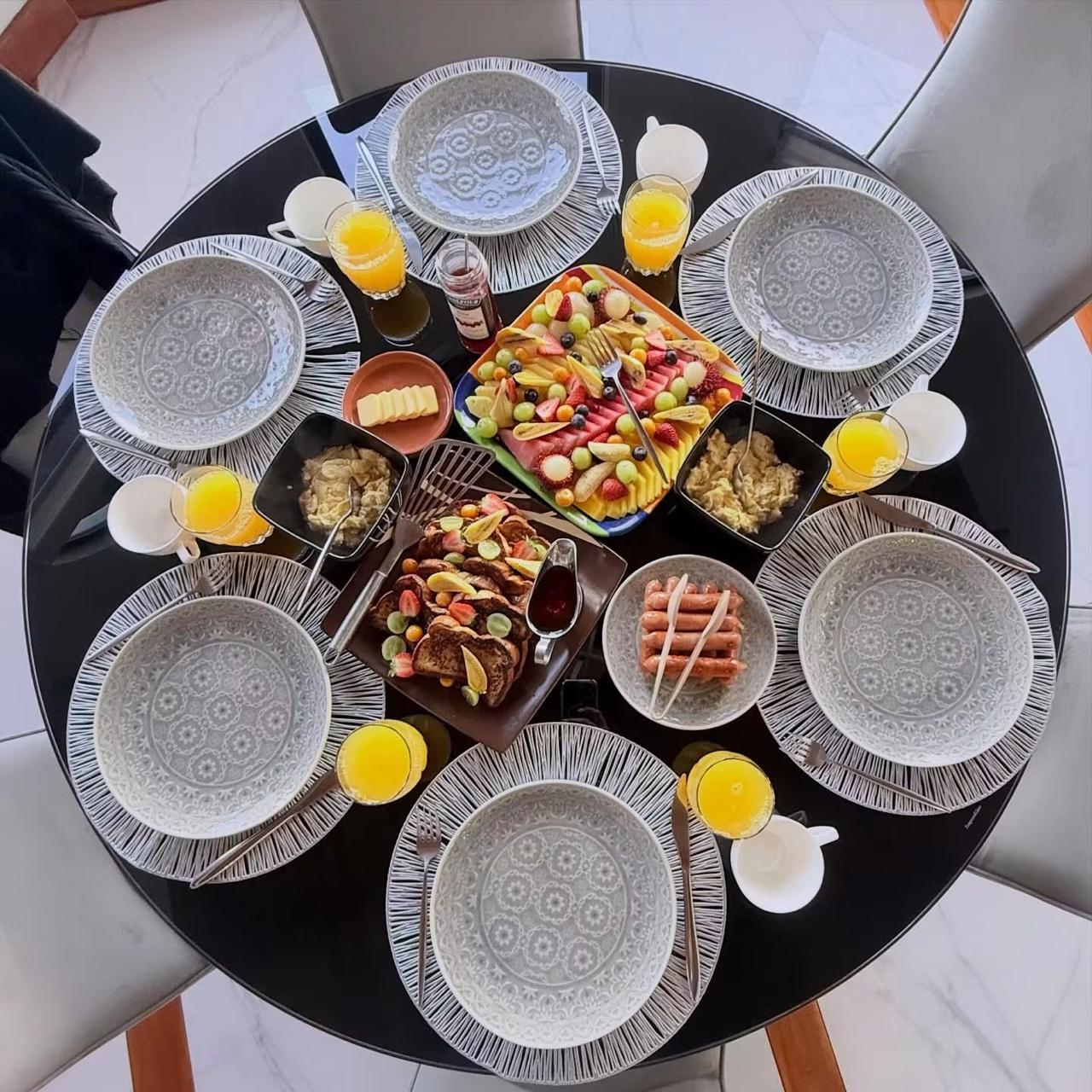 Villa Breakfast